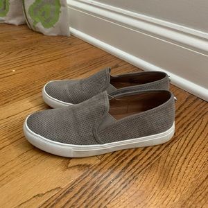 Grey Steve Madden flats / slip ons size 8